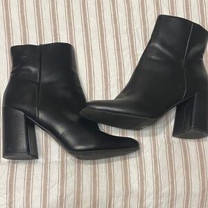 Elegant Black Women's Ankle Boots